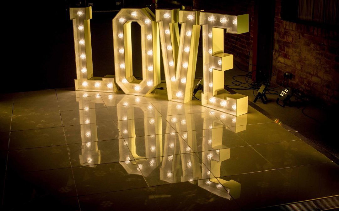 Light Up Letter Hire For Weddings – 6 Top Ideas